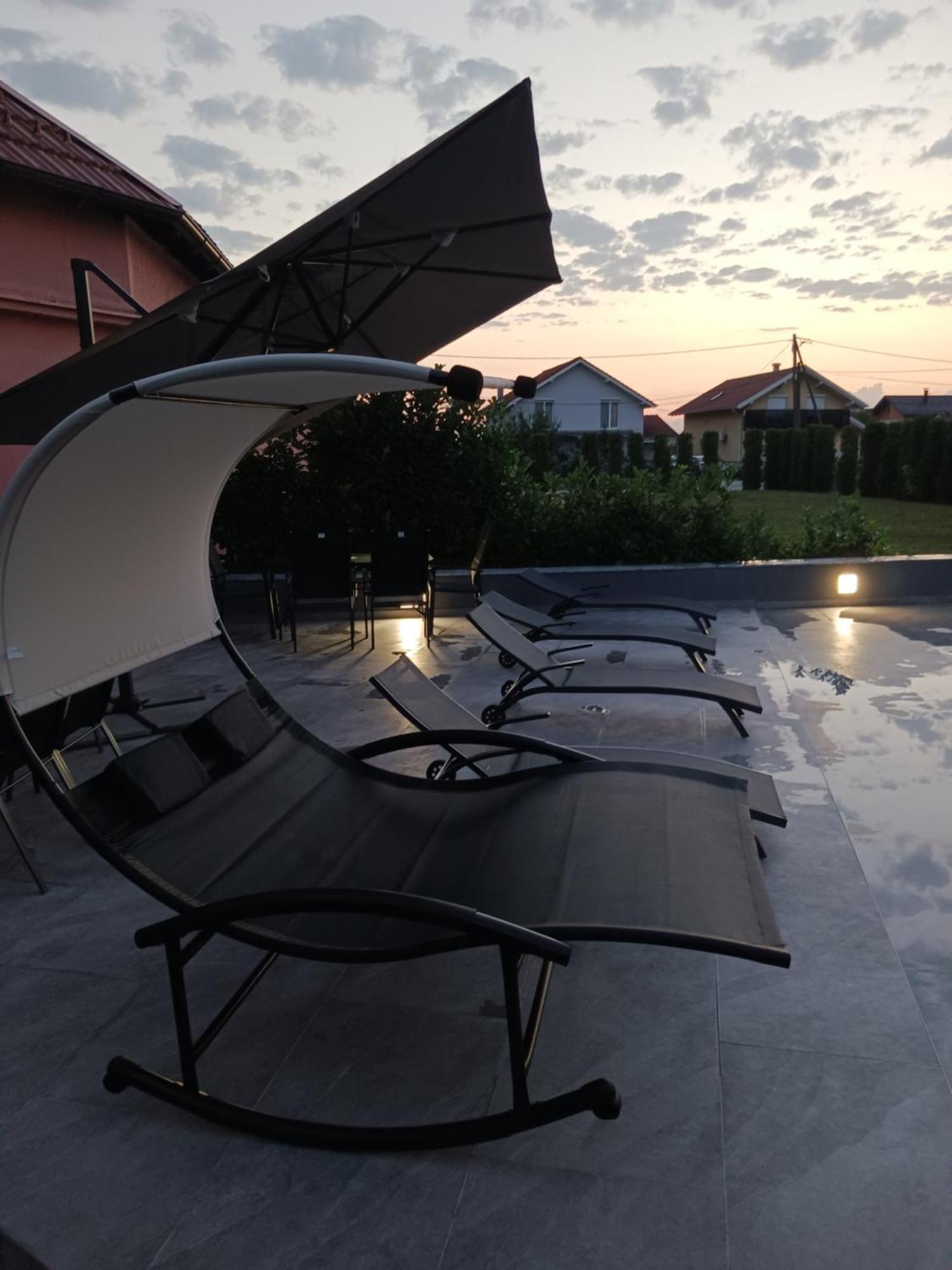 Maja Lägenhet Velika Gorica Exteriör bild