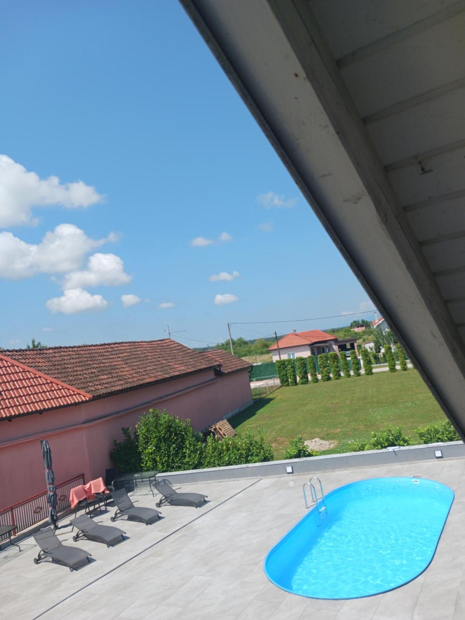 Maja Lägenhet Velika Gorica Exteriör bild
