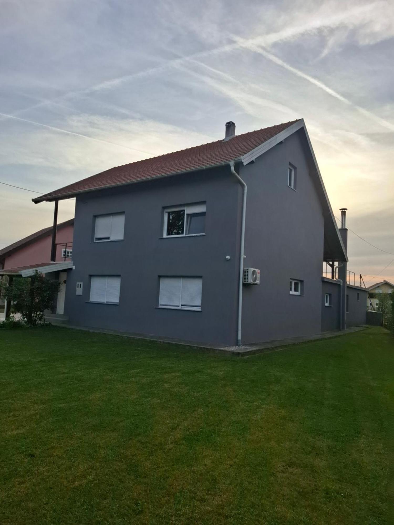 Maja Lägenhet Velika Gorica Exteriör bild